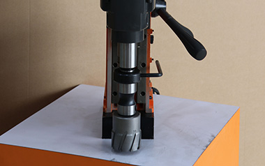 磁力鉆之麻花鉆和擴(kuò)孔鉆應(yīng)該如何選購，有哪些區(qū)別